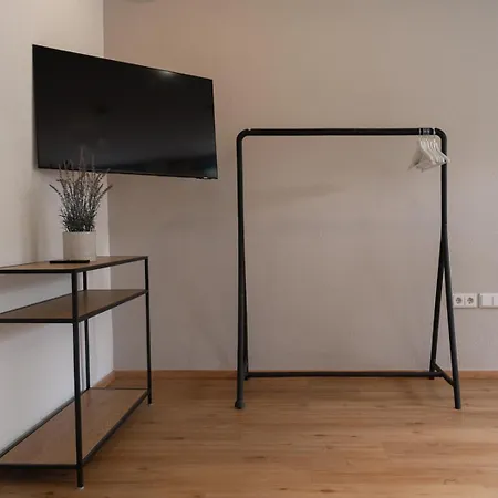 Mia אינסברוק